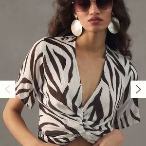 Bella Dahl Twist-Front‎ Cropped Short-Sleeve Zebra Print Shirt Sz L